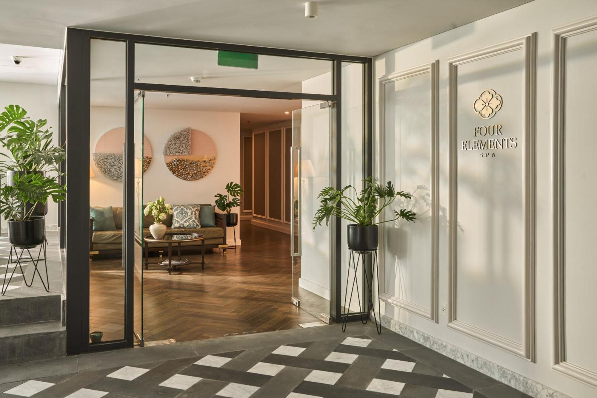 Mai House Saigon Hotel Хошимин Екстериор снимка Four Seasons Private Residences, London