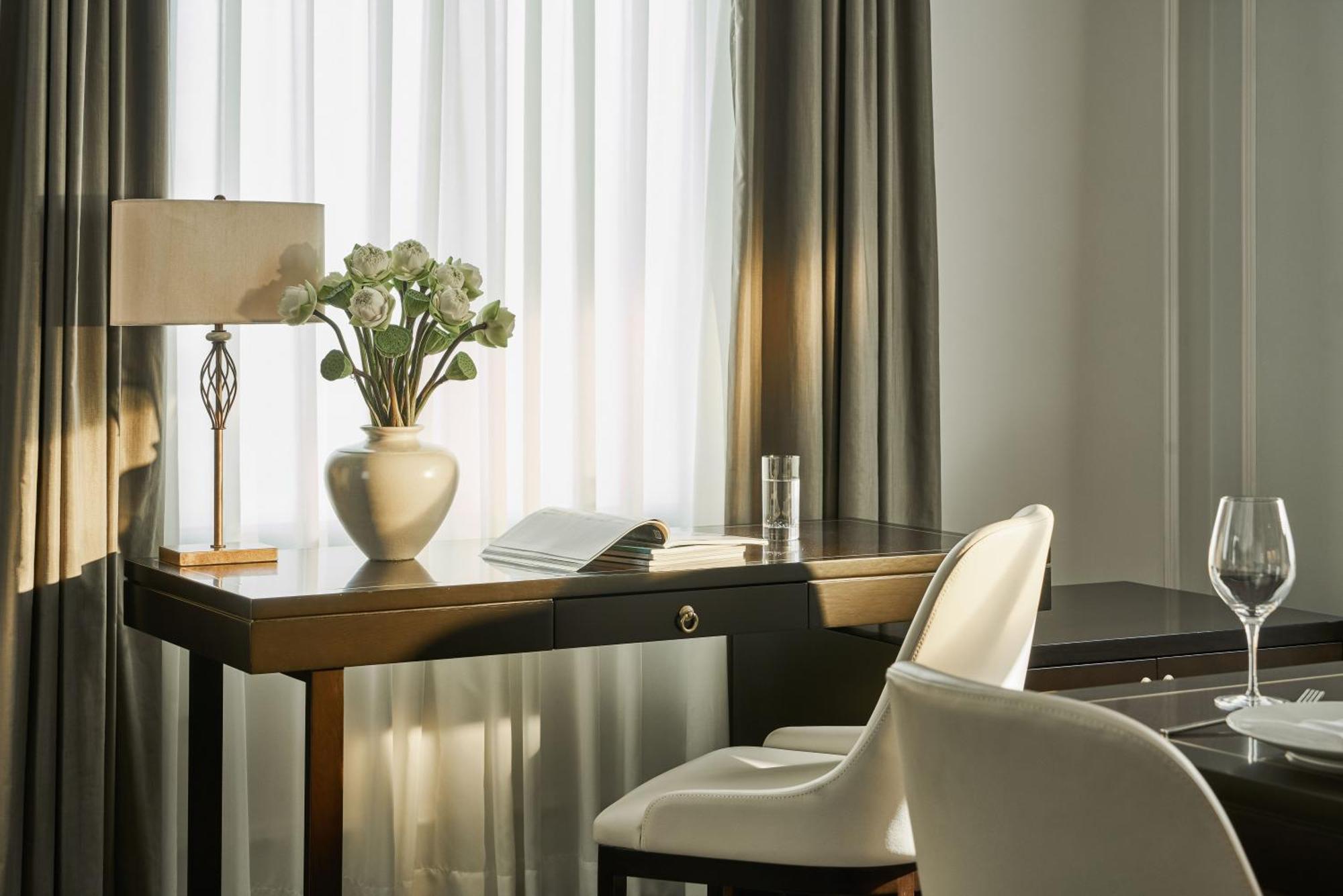 Mai House Saigon Hotel Хошимин Екстериор снимка